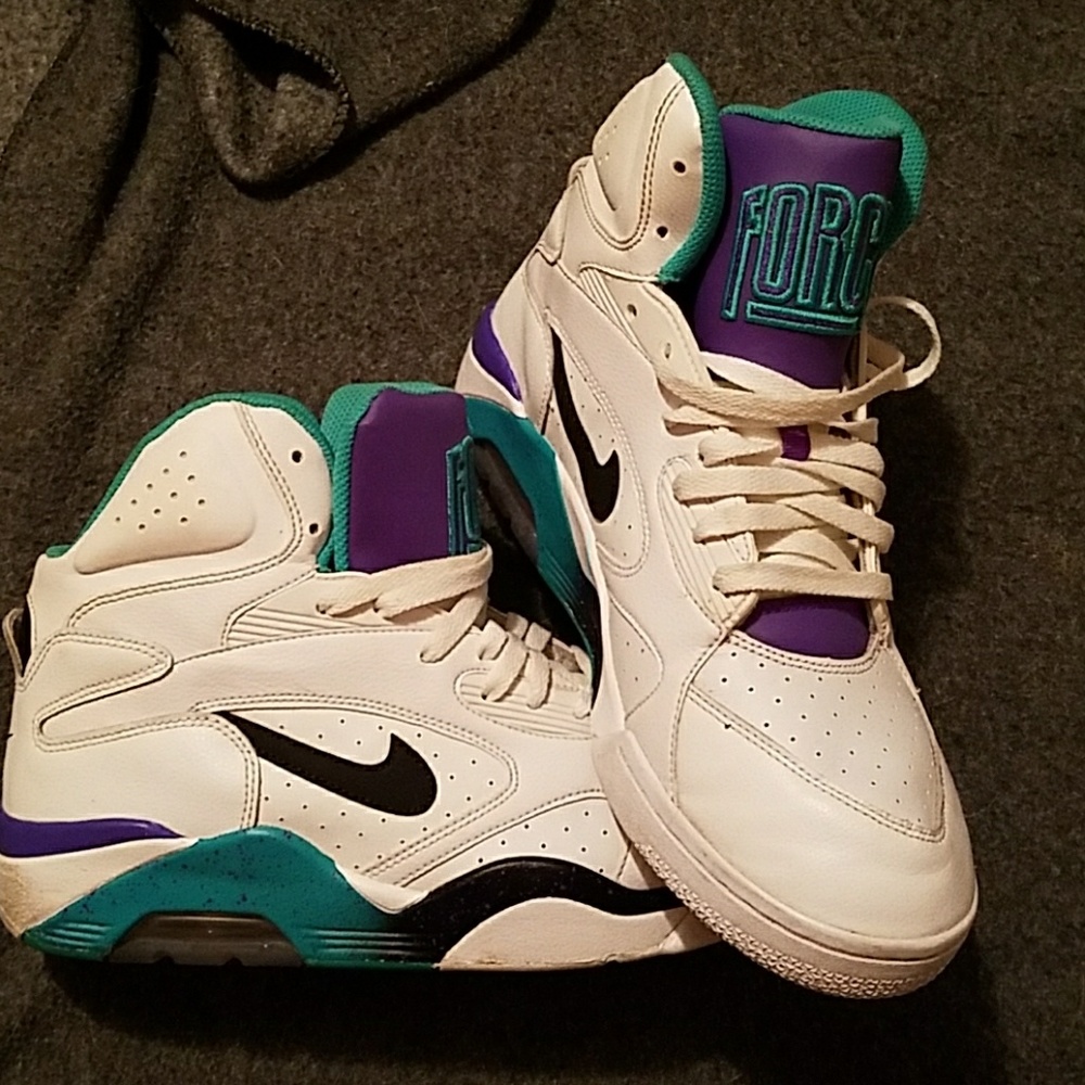 Men's Nike Force shoes 10.5